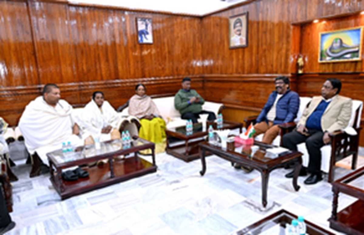 झारखंड में सीएम के पद पर बने रहेंगे हेमंत, सत्तारूढ़ गठबंधन के विधायकों की बैठक खत्म